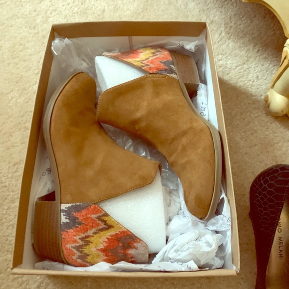 Francesca's Collections Shoes - 7.5 Suede boots